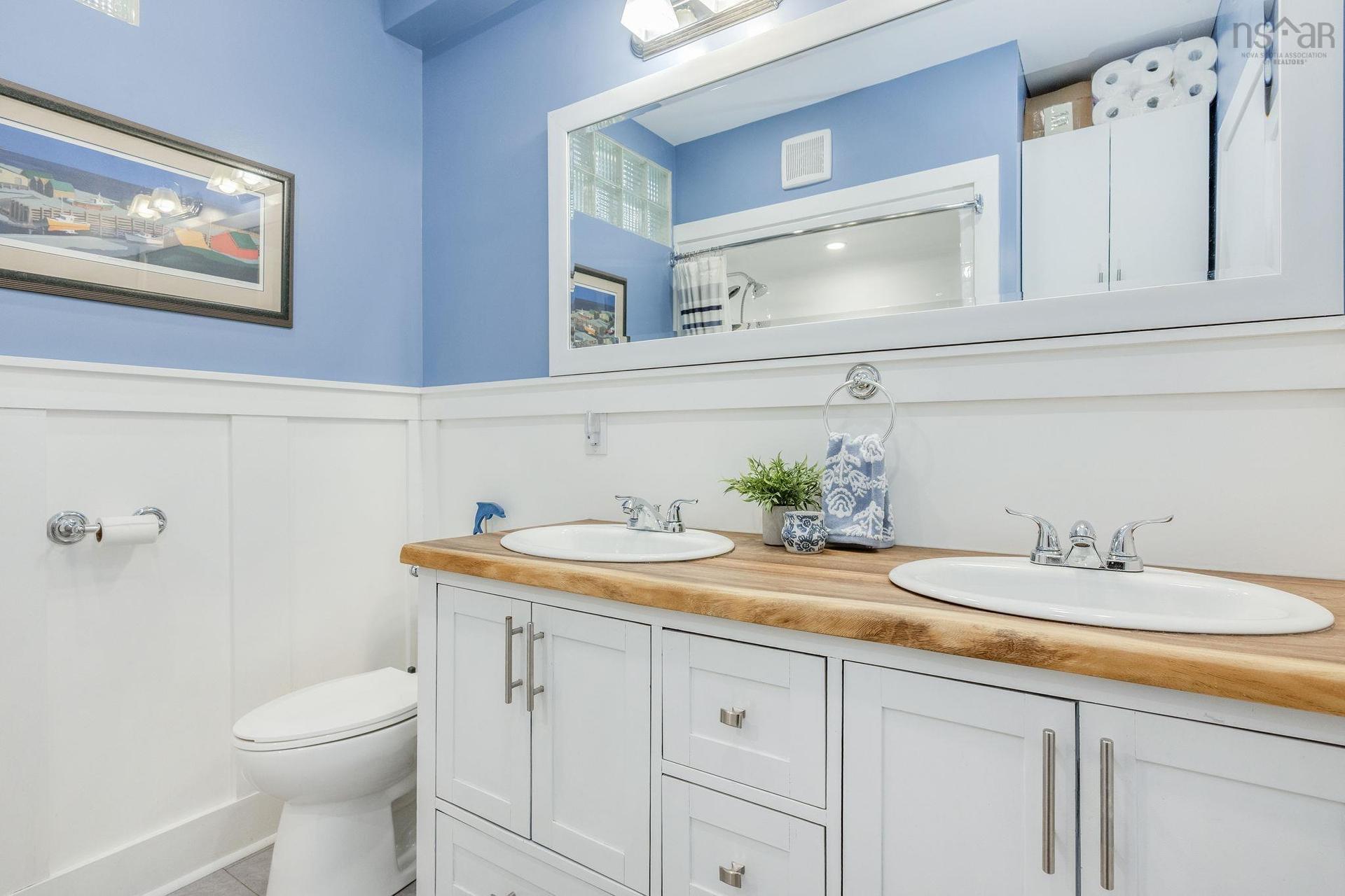 471 Clifton Avenue, Windsor, NS