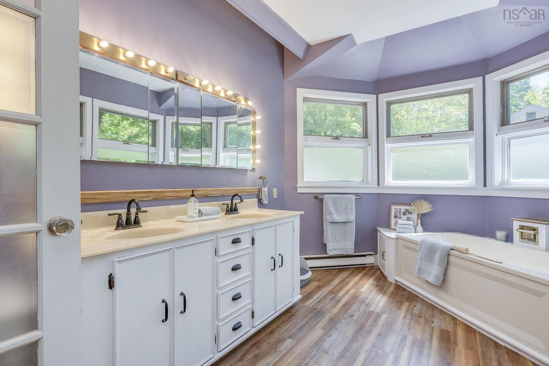 471 Clifton Avenue, Windsor, NS