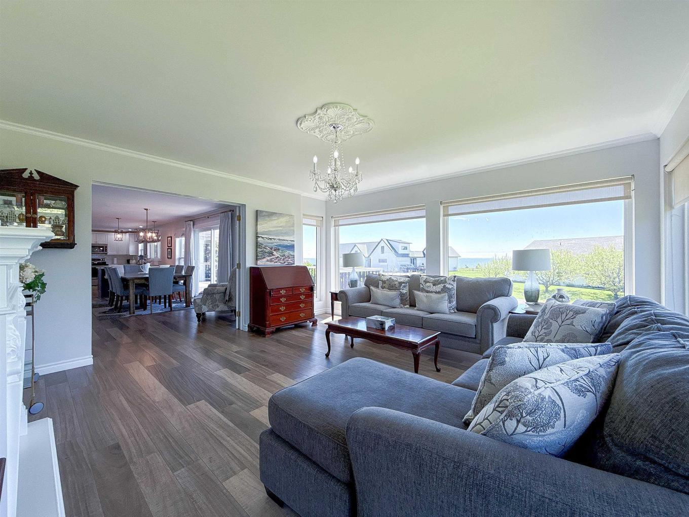 12 Lighthouse Lane, Stratford, PE - Indoor Photo Showing Living Room