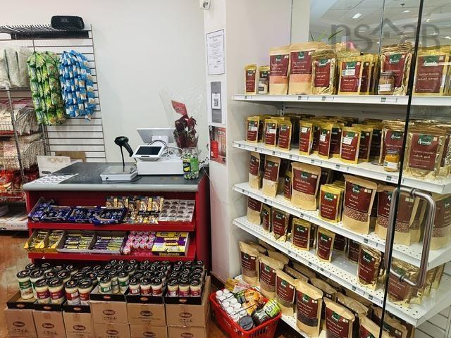 204 5640 Spring Garden Road, Halifax, NS
