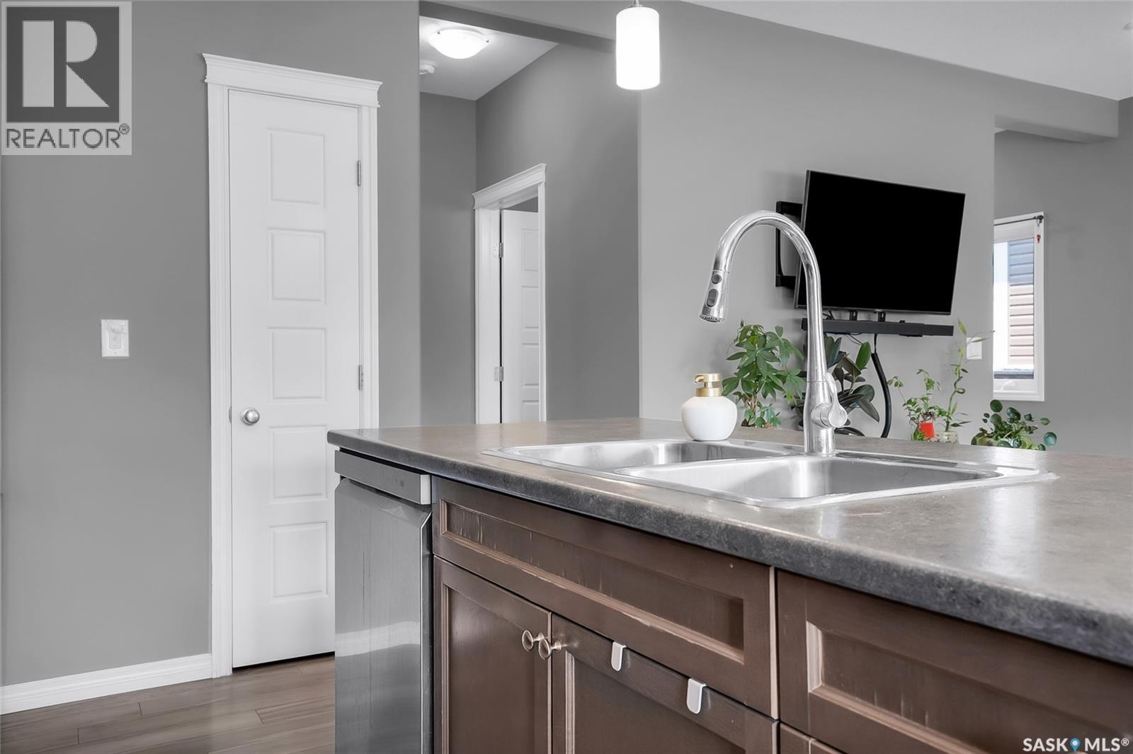 222 Pringle Lane, Saskatoon, SK
