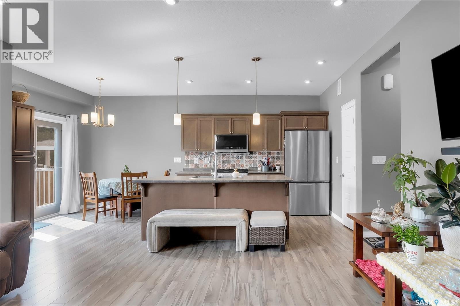 222 Pringle Lane, Saskatoon, SK