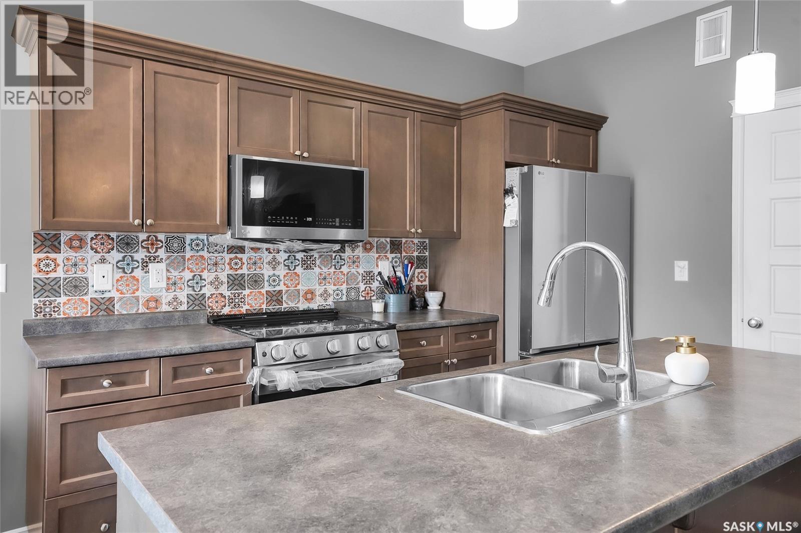 222 Pringle Lane, Saskatoon, SK