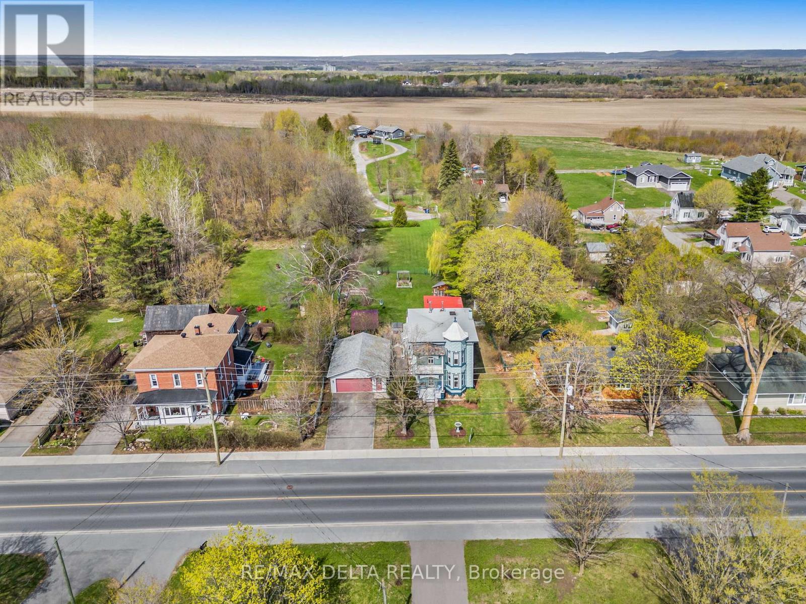 Aerial view from the front. - 132 High Street, Champlain, ON