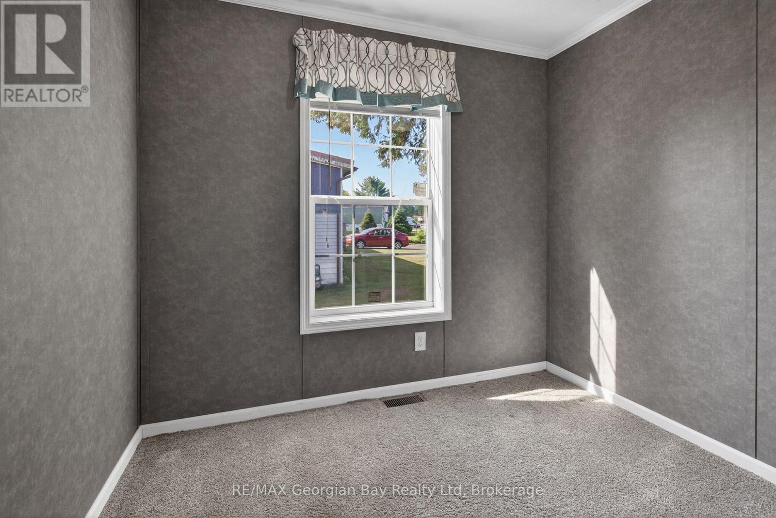 1 Maple Lane, Midland, ON