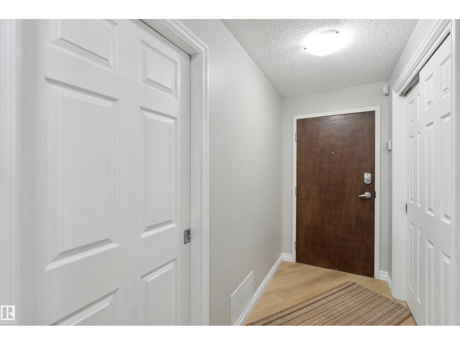 9020 Jasper Av Nw, Edmonton, AB