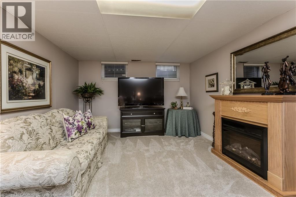 1319 Janina Boulevard, Burlington, ON
