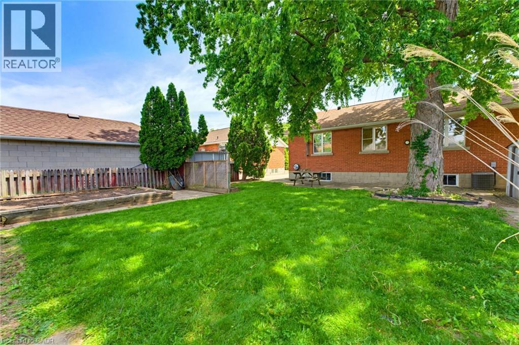 98 Wise Crescent, Hamilton, ON