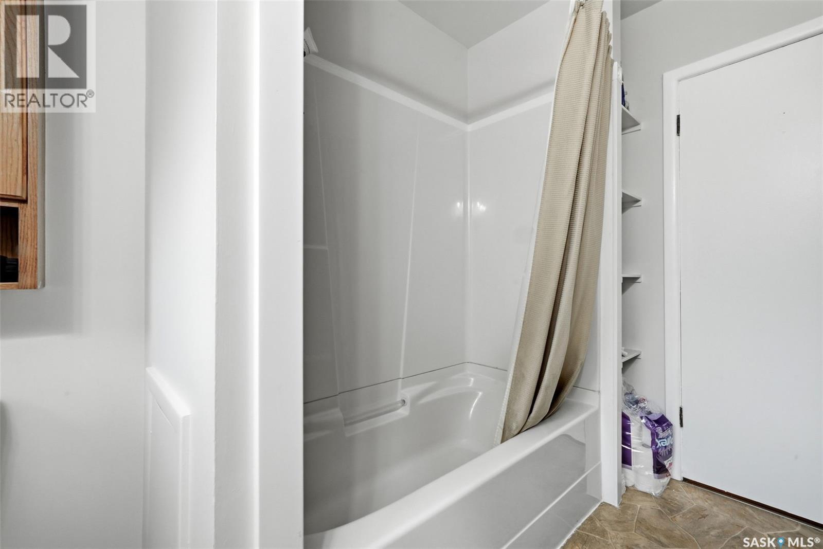 18 Bole Place, Regina, SK