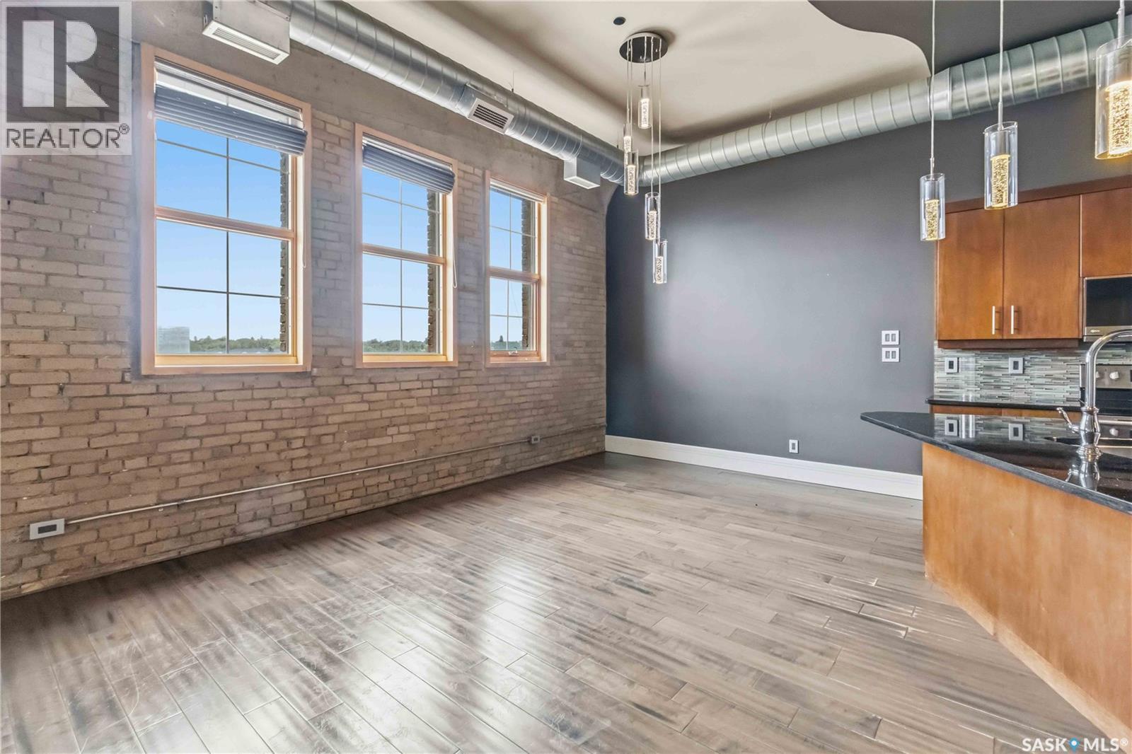 404 73 24Th Street E, Saskatoon, SK