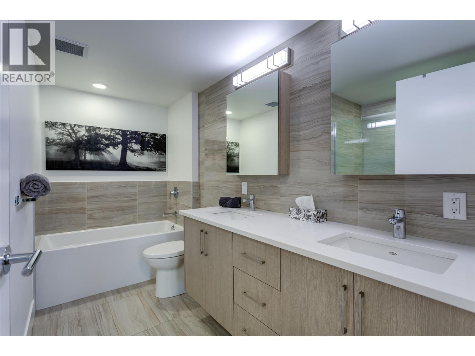 1588 Ellis Street Unit# 1109 Lot# 52, Kelowna, BC - Indoor Photo Showing Bathroom