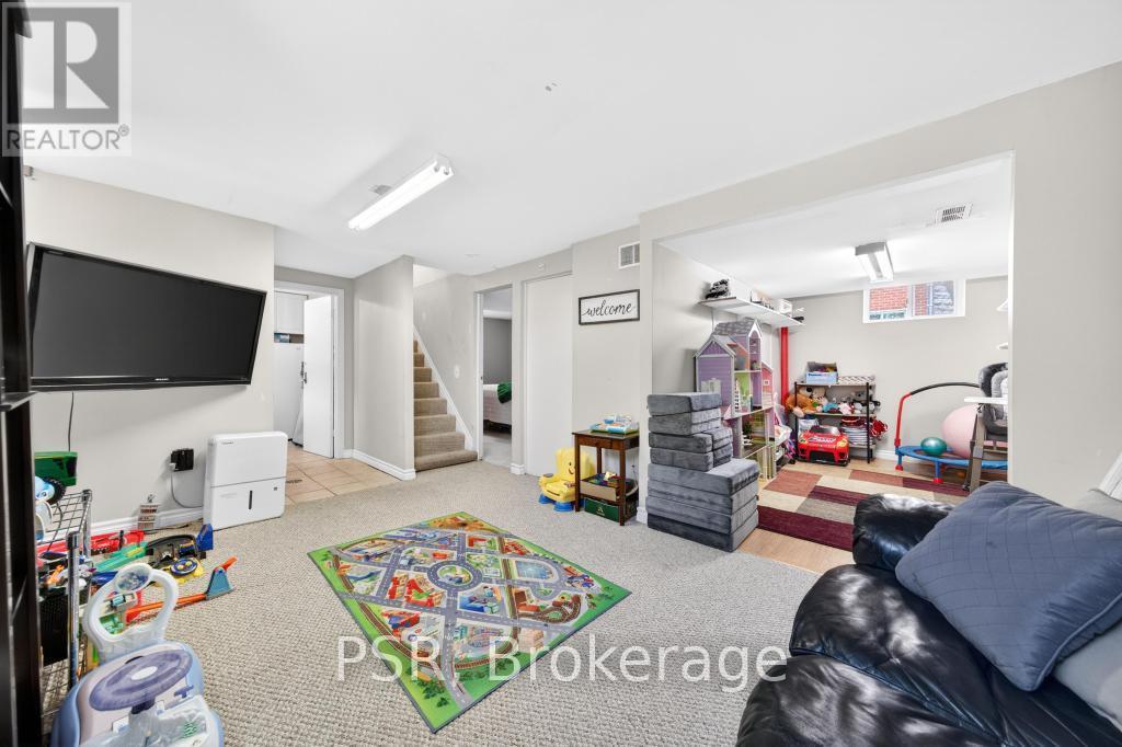 420 Upper Gage Avenue, Hamilton, ON