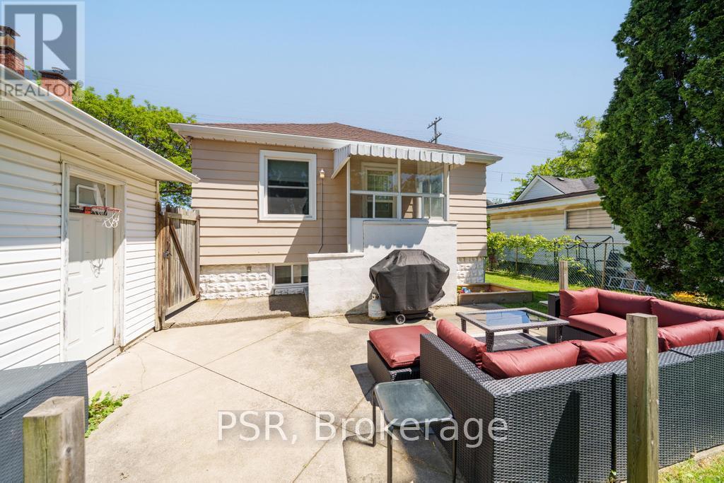 420 Upper Gage Avenue, Hamilton, ON