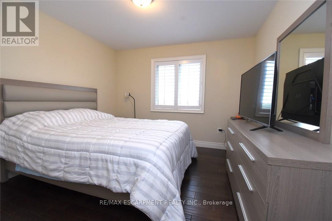 708 Winston Road, Grimsby, ON