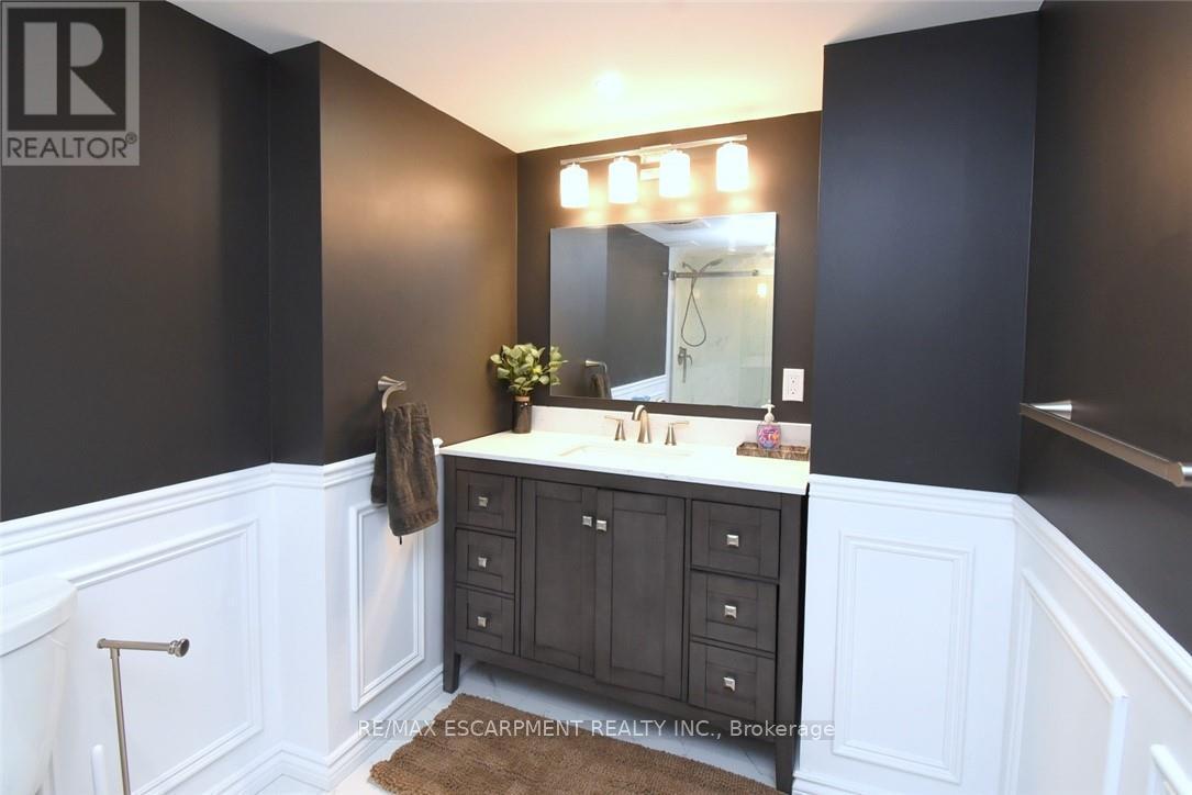 708 Winston Road, Grimsby, ON