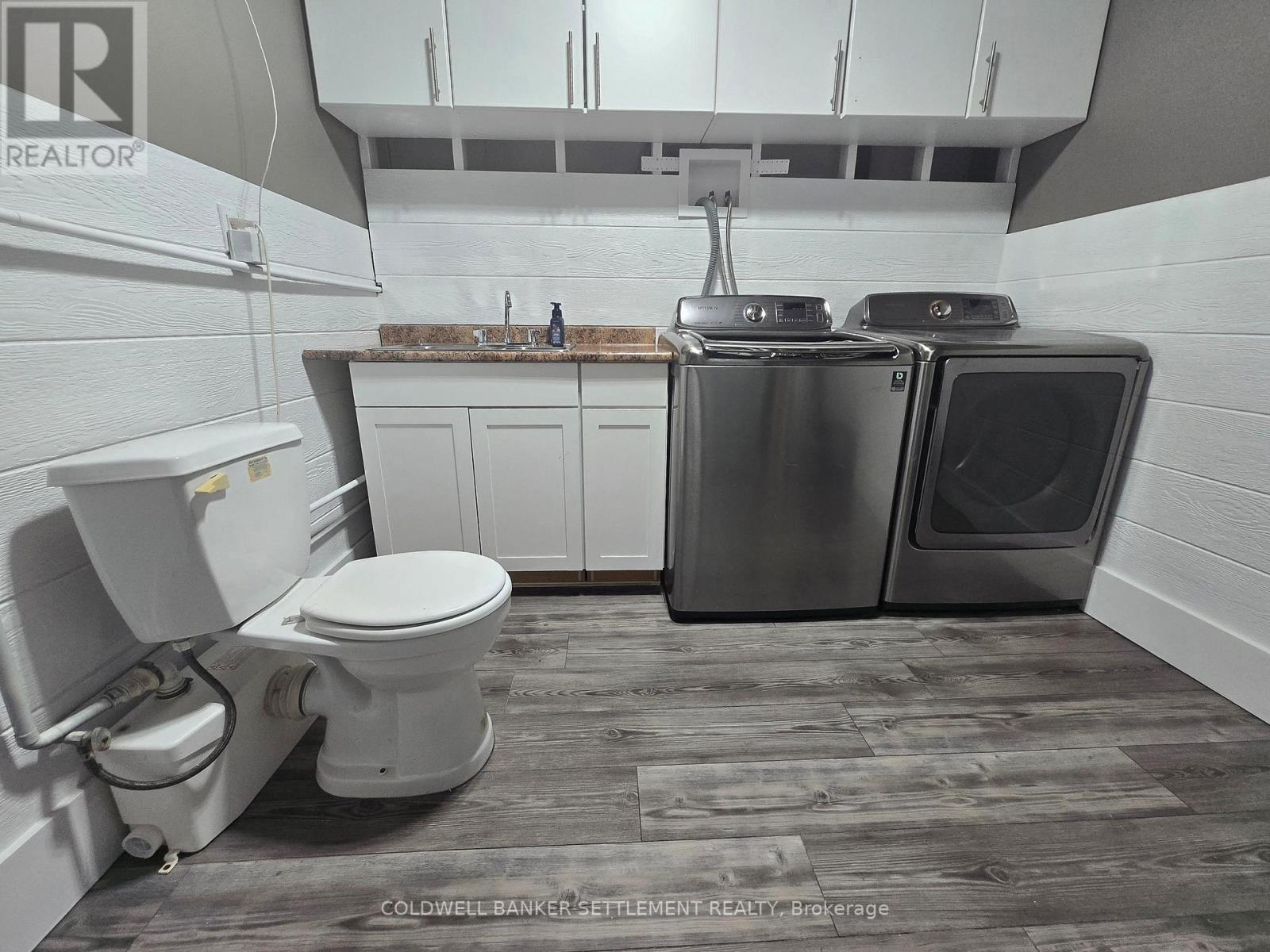 Lower level laundry/2 piece bath - 12 Cornell Crescent, Elizabethtown-Kitley, ON