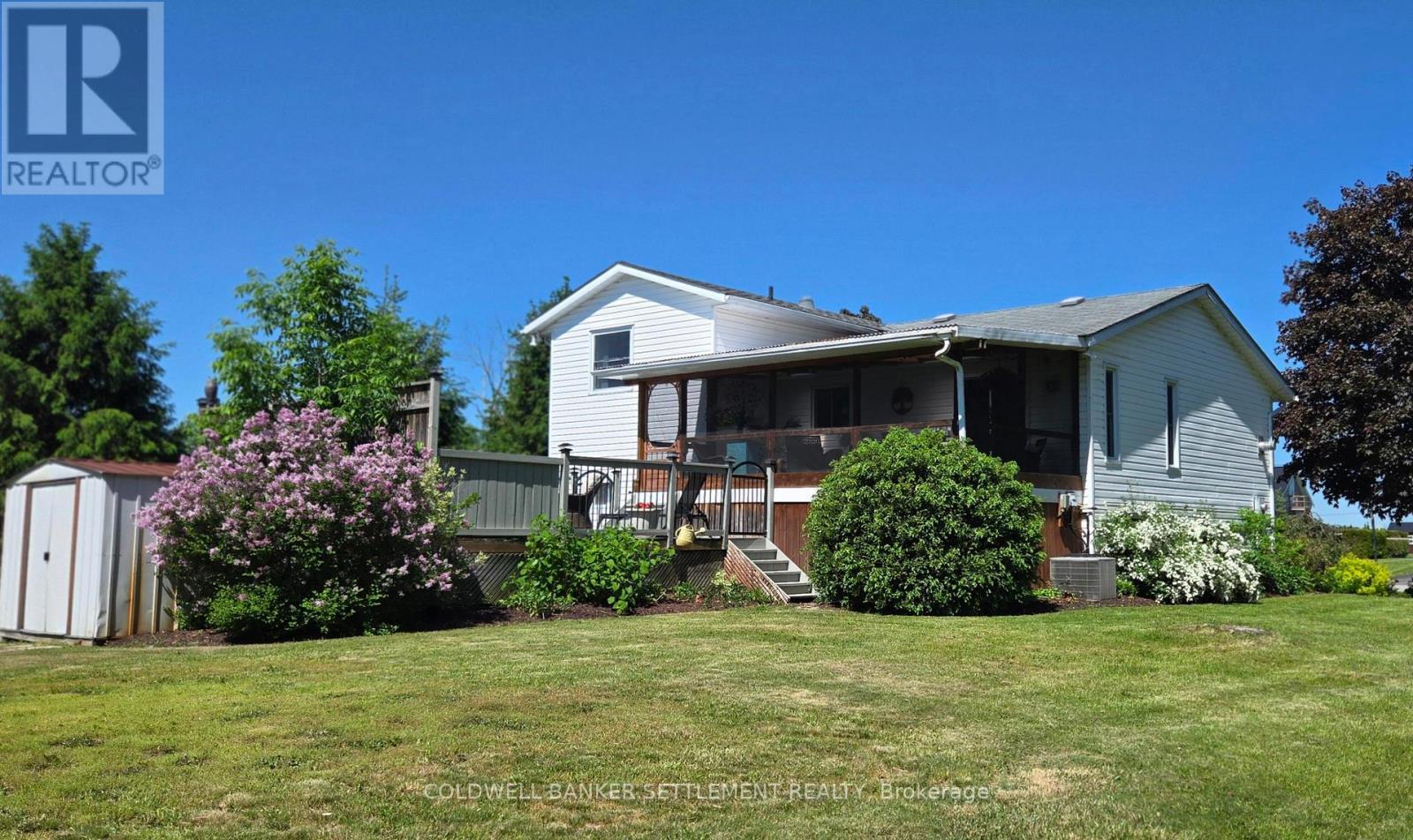 Side view - 12 Cornell Crescent, Elizabethtown-Kitley, ON