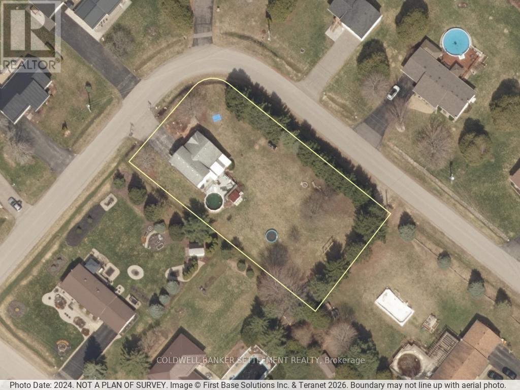 Aerial image showing lot lines - 12 Cornell Crescent, Elizabethtown-Kitley, ON