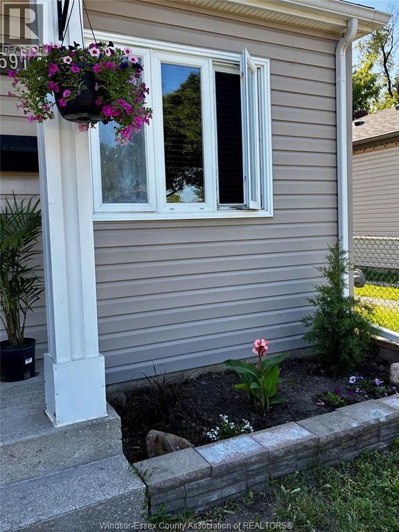 2591 Meighen Road, Windsor, ON