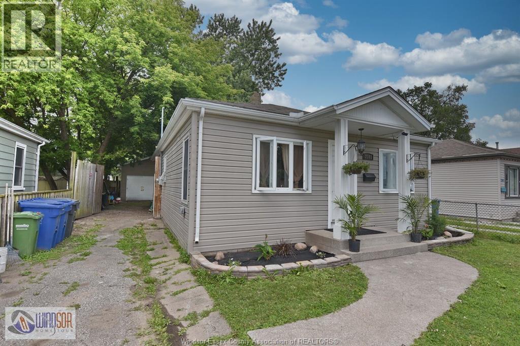 2591 Meighen Road, Windsor, ON