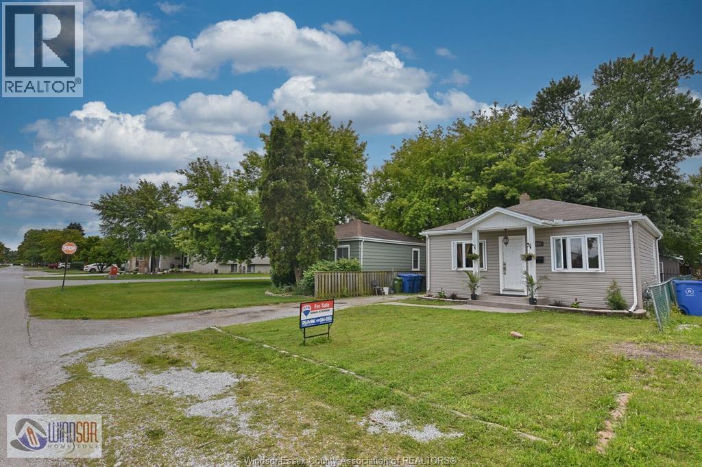 2591 Meighen Road, Windsor, ON