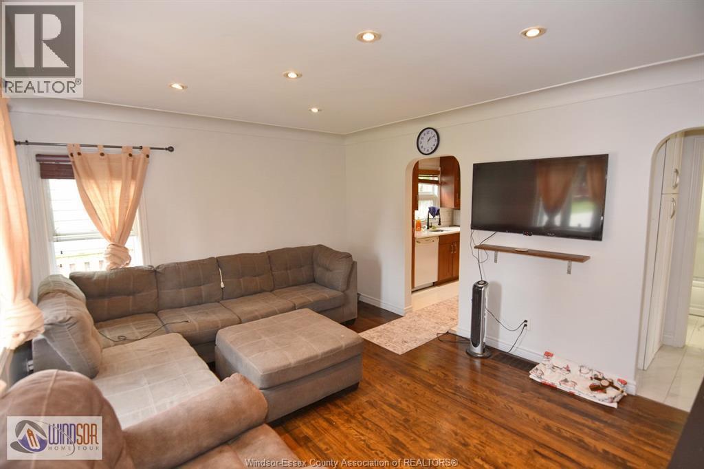 2591 Meighen Road, Windsor, ON