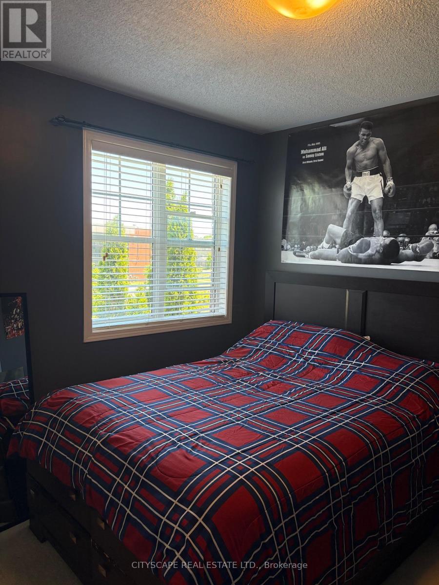 879 Bennett Boulevard, Milton, ON
