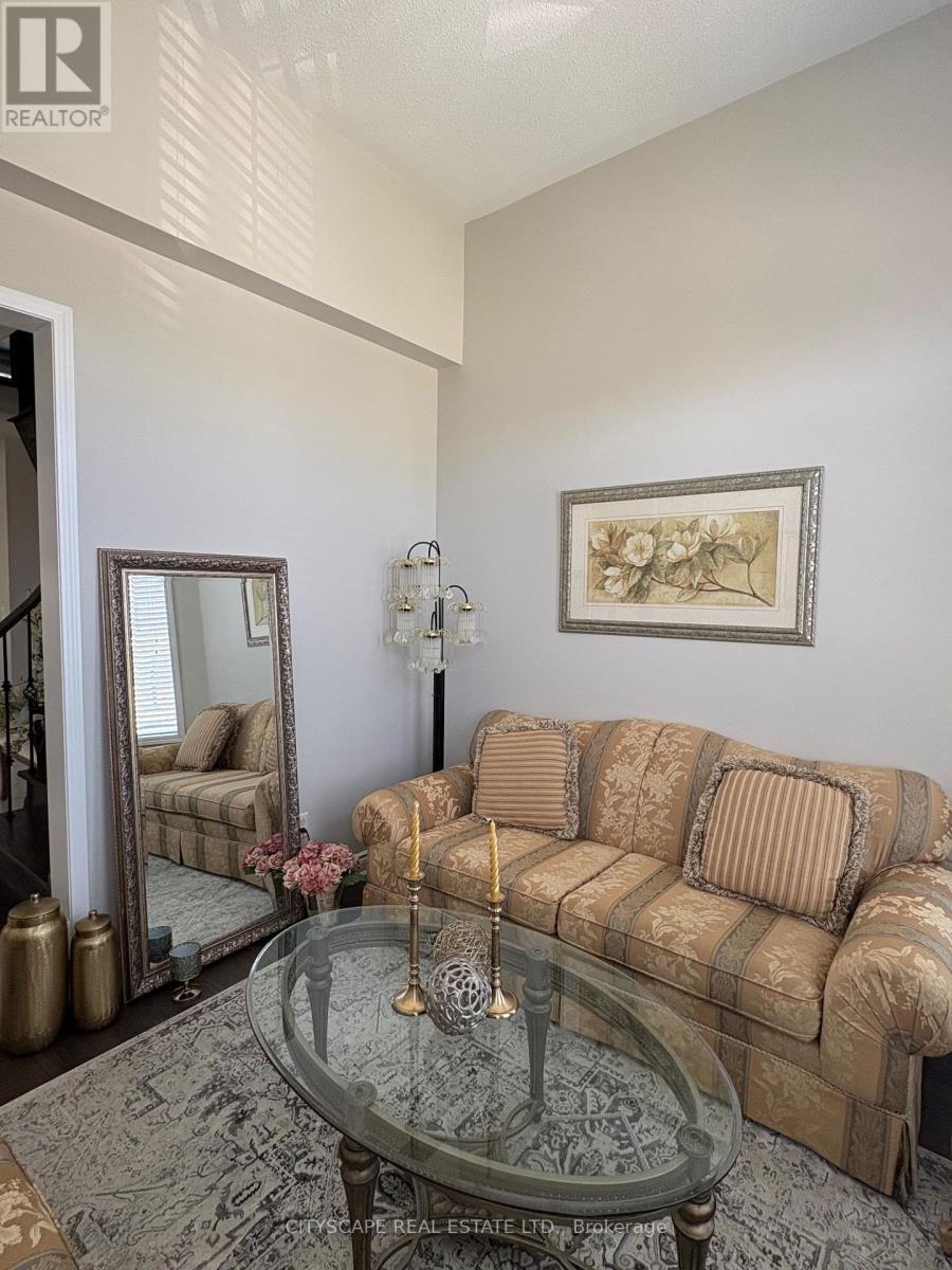 879 Bennett Boulevard, Milton, ON