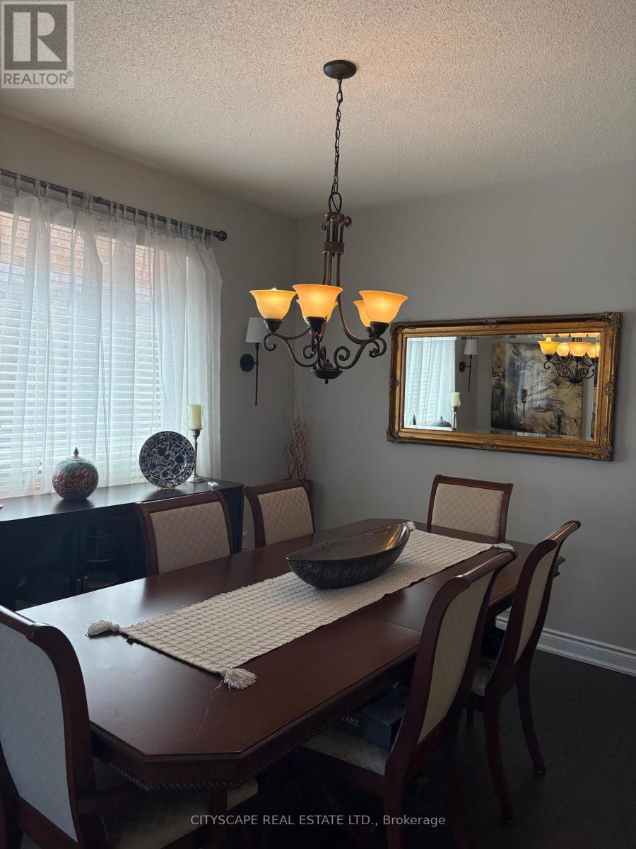879 Bennett Boulevard, Milton, ON