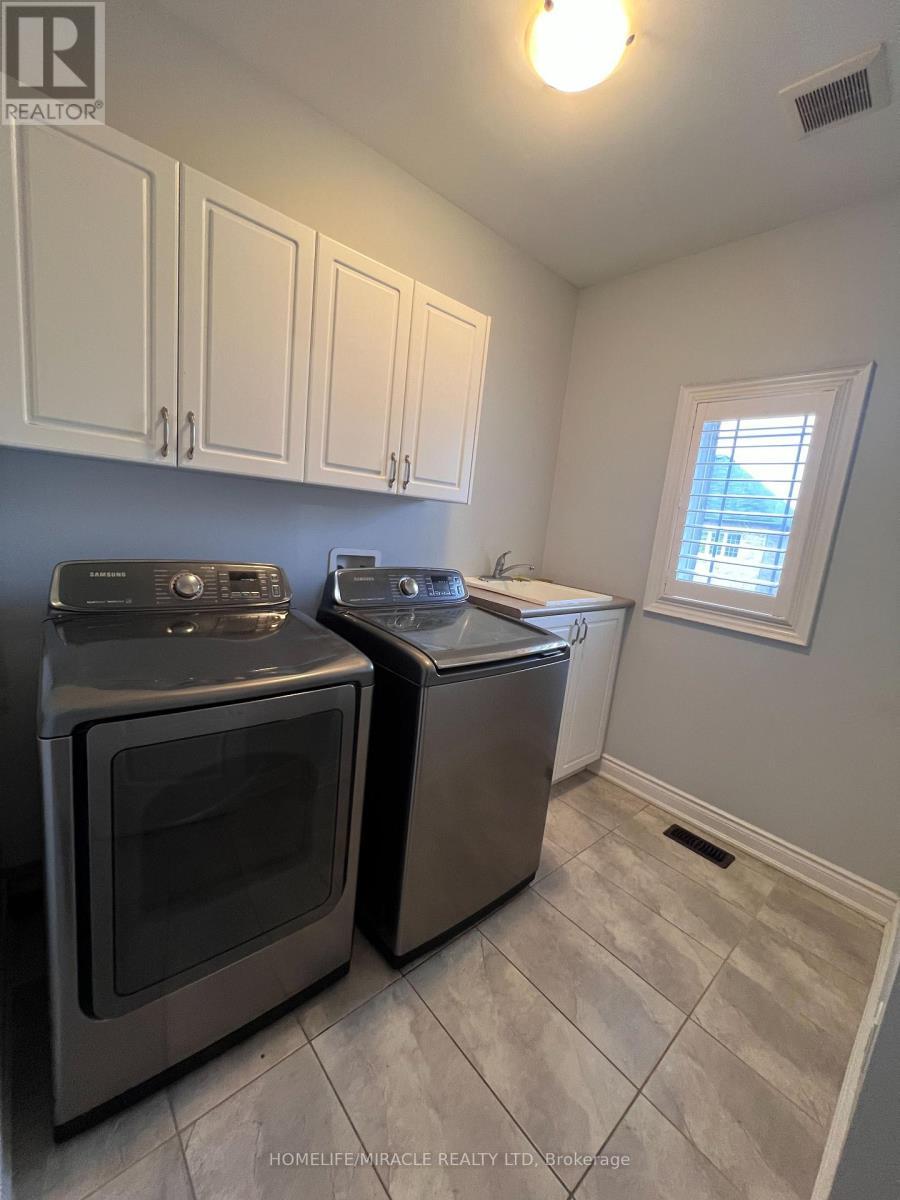 8 Arda Crescent, Brampton, ON
