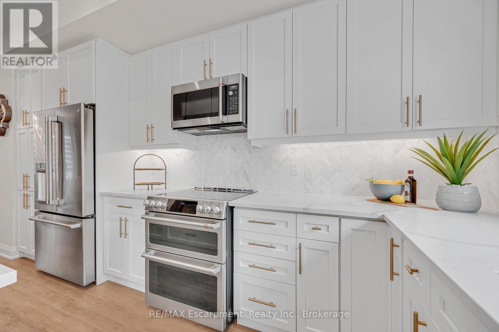 1 - 2362 New Street, Burlington (Brant), ON