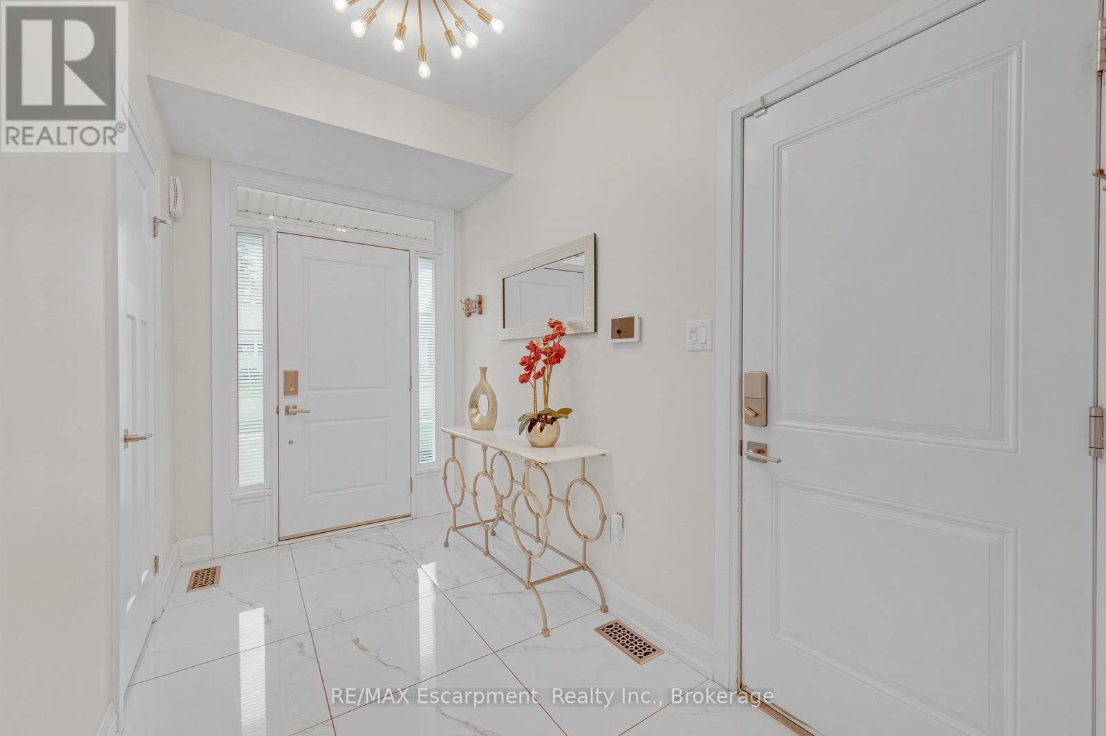 1 - 2362 New Street, Burlington (Brant), ON