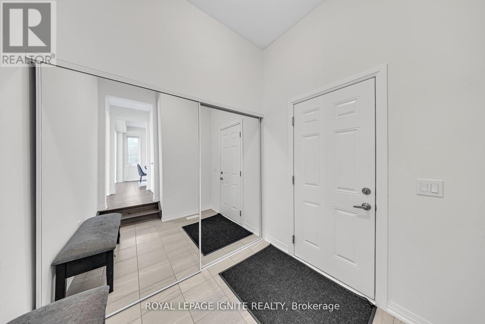 163 Spitfire Drive, Hamilton, ON