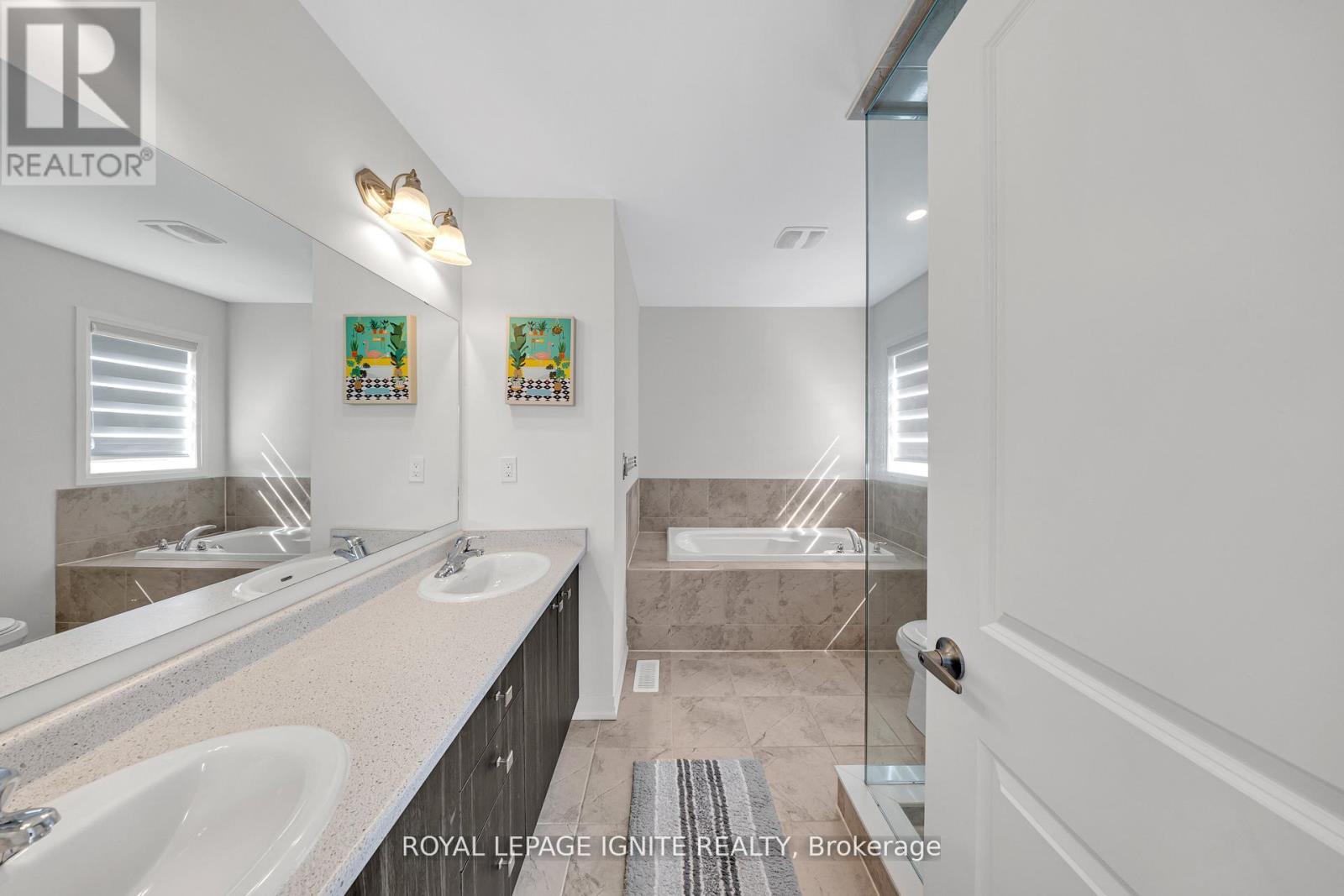 163 Spitfire Drive, Hamilton, ON
