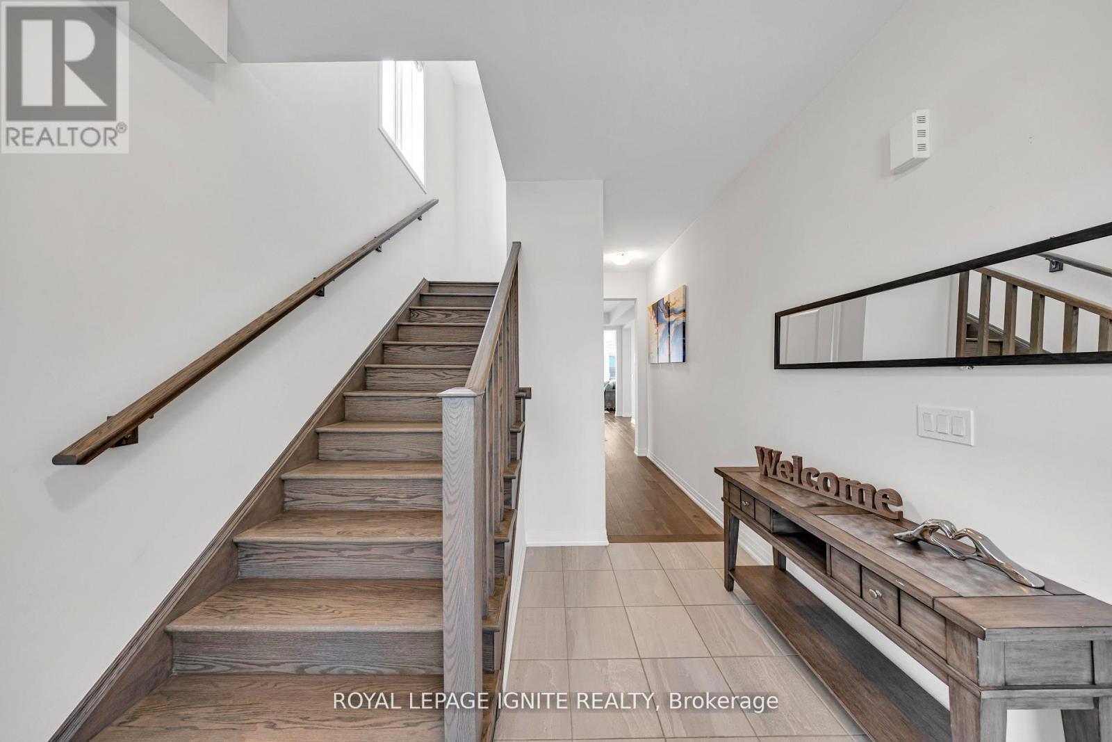 163 Spitfire Drive, Hamilton, ON