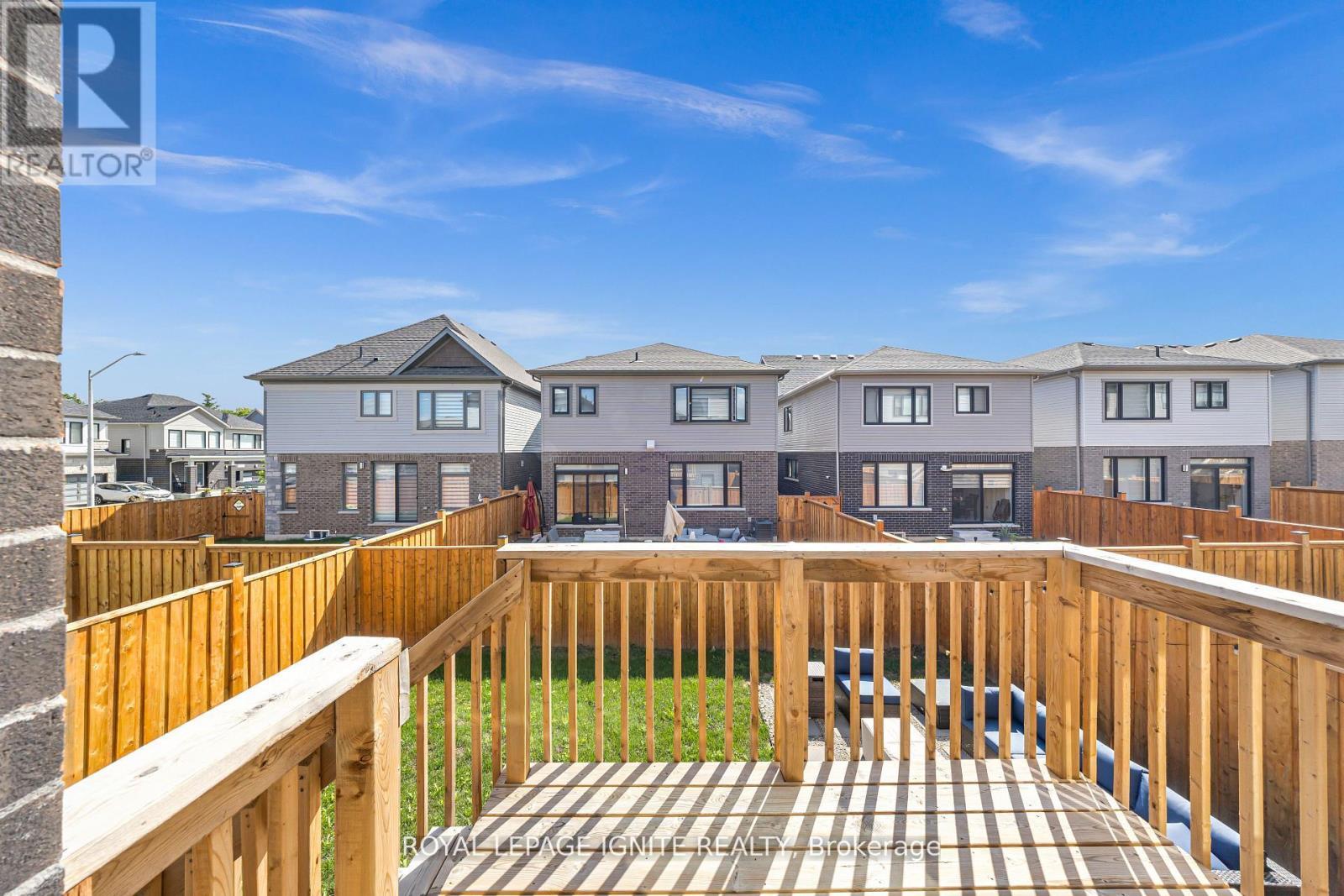 163 Spitfire Drive, Hamilton, ON