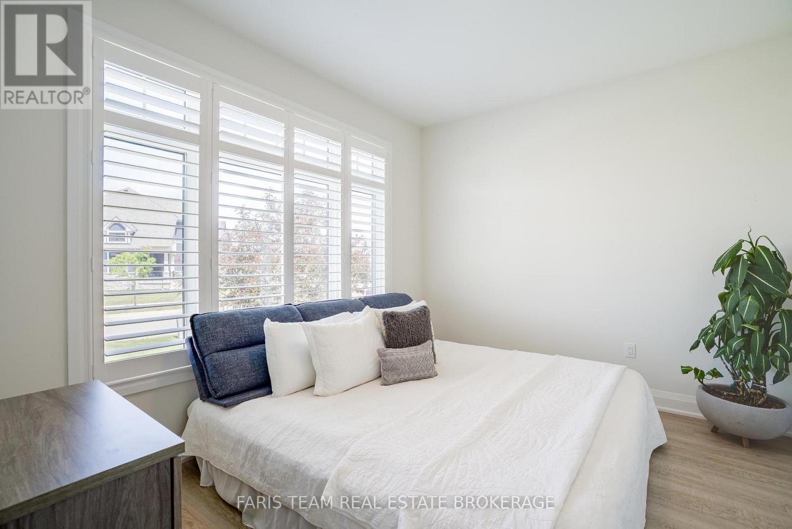 107 Stillwater Crescent, Blue Mountains, ON