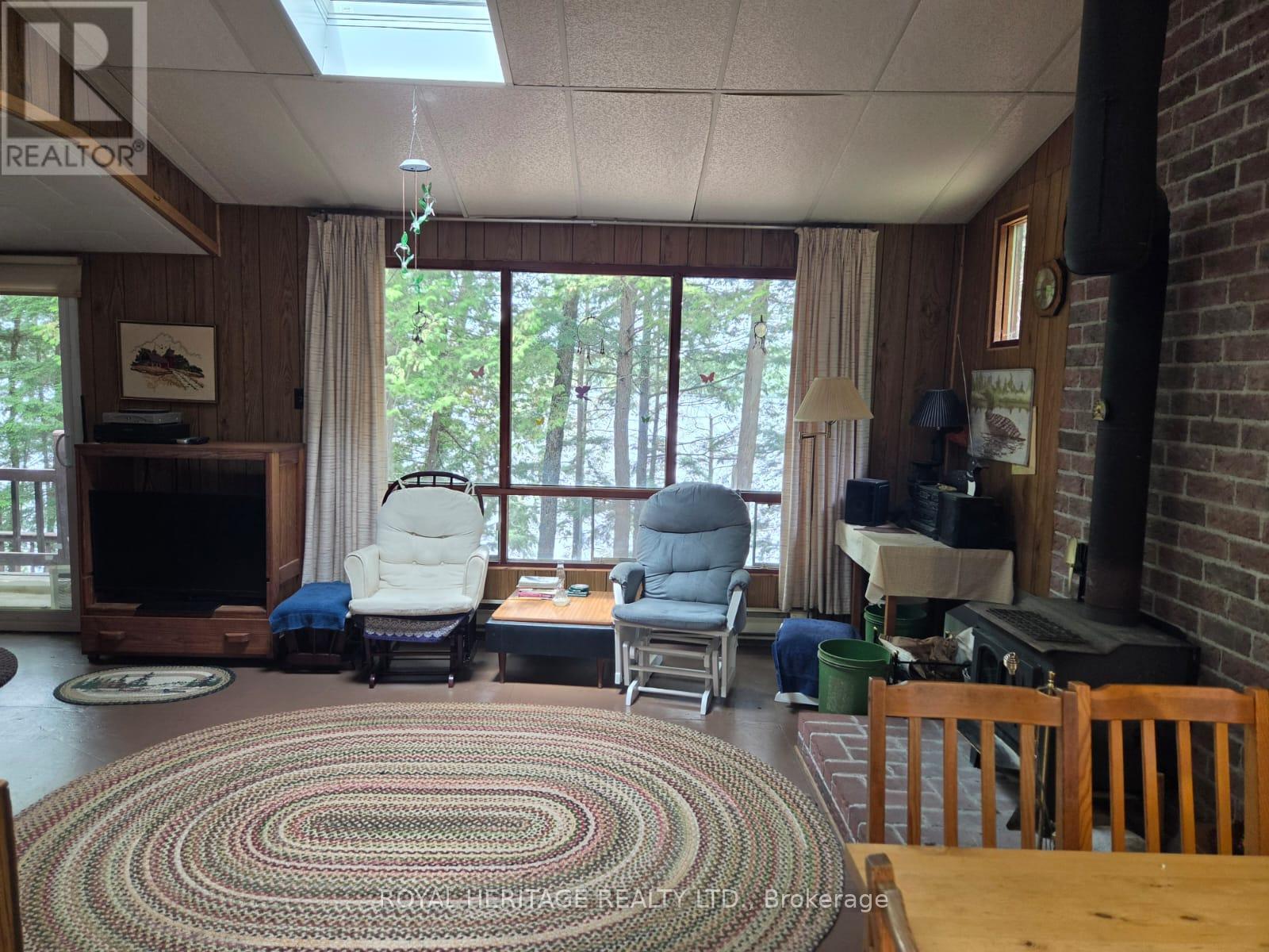 **Overlooks Palmerston Lake** - 1160 Sunset Strip Lane, Frontenac, ON - Indoor