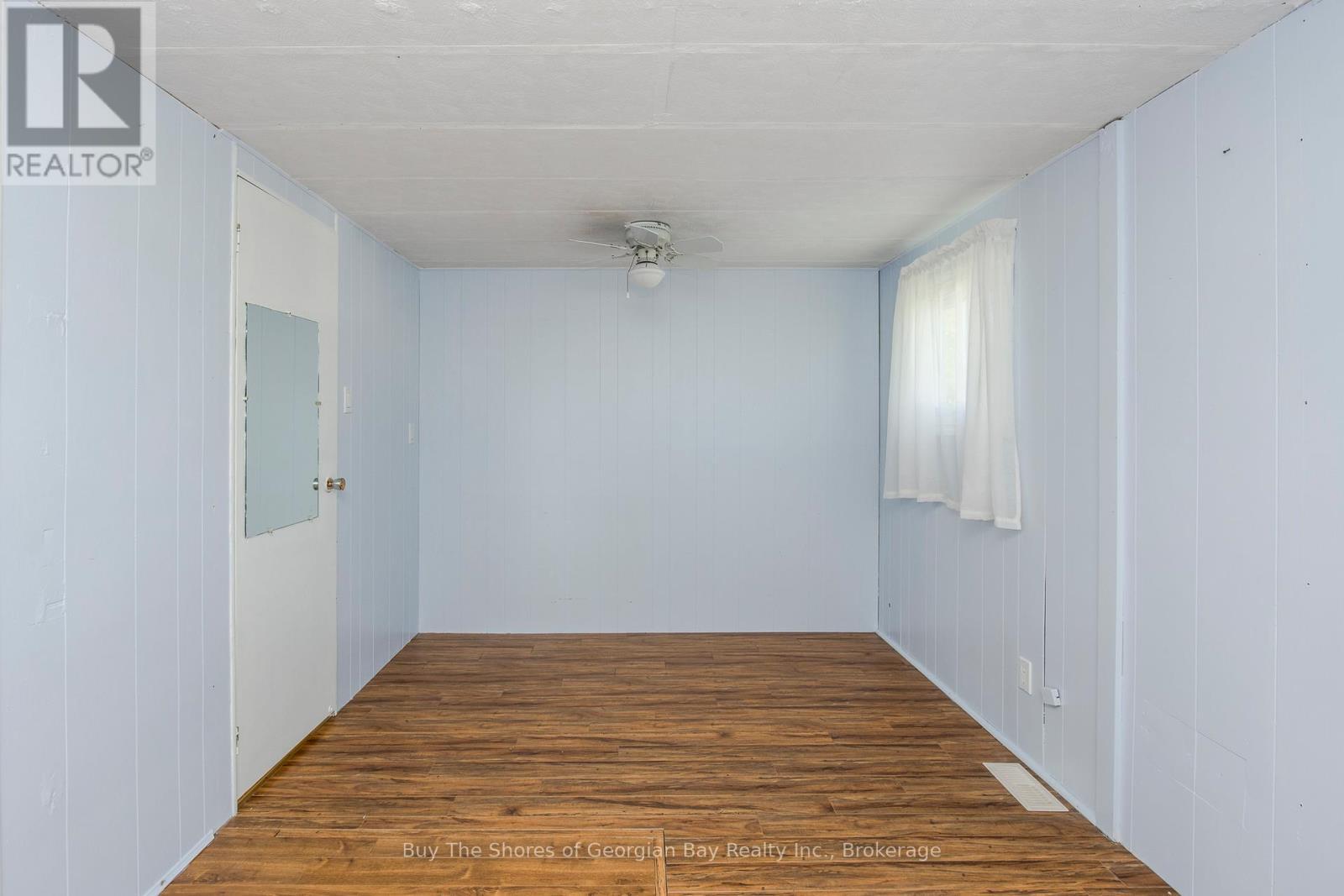 10 Maple Lane, Midland, ON - Indoor Photo Showing Other Room