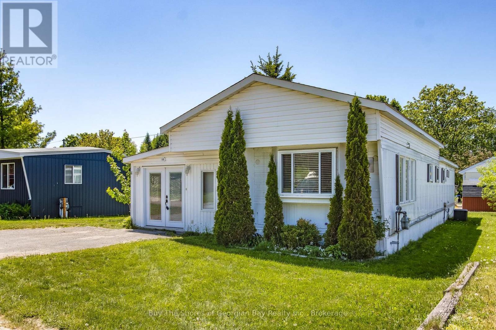 10 Maple Lane, Midland, ON - Outdoor