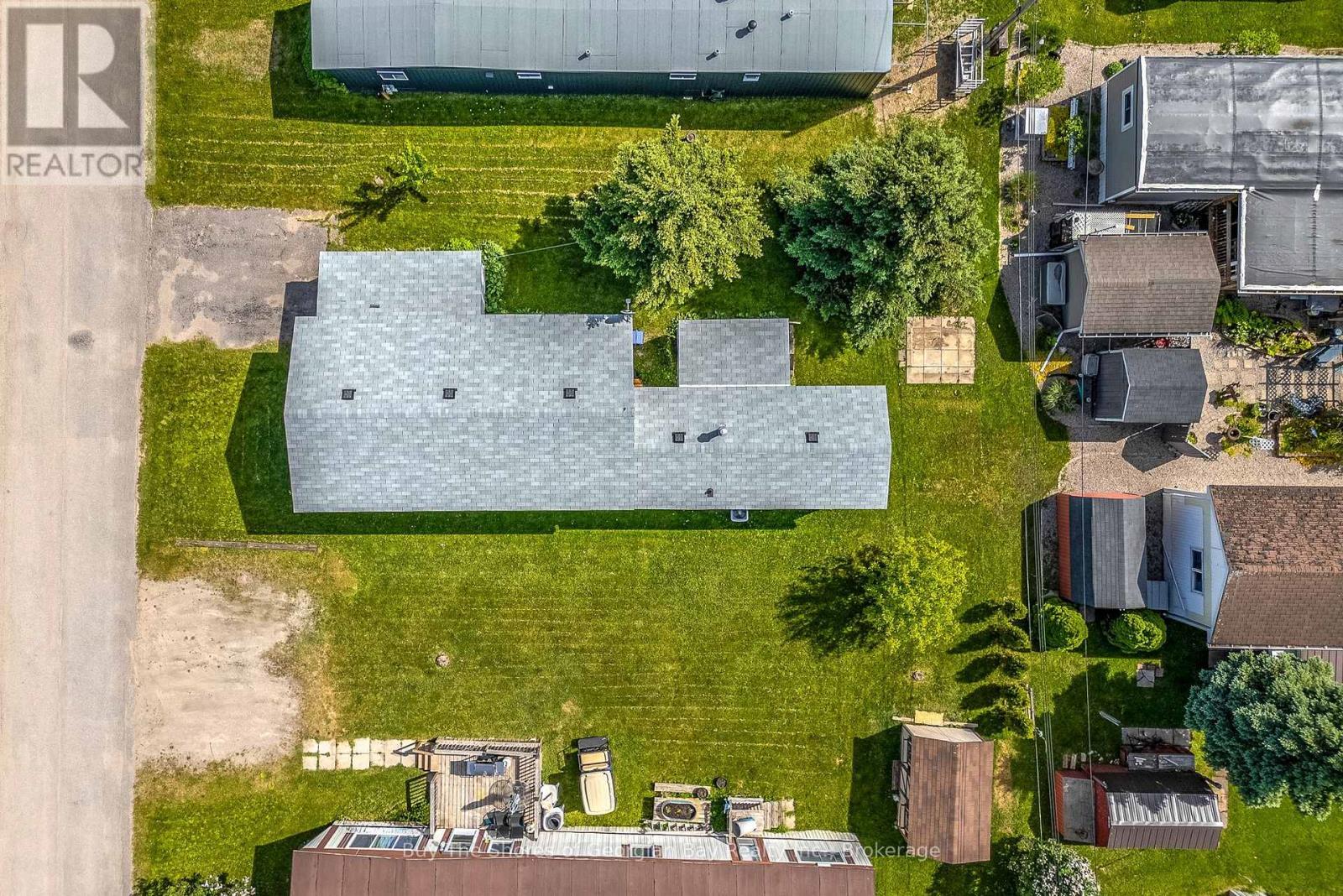 10 Maple Lane, Midland, ON - Outdoor