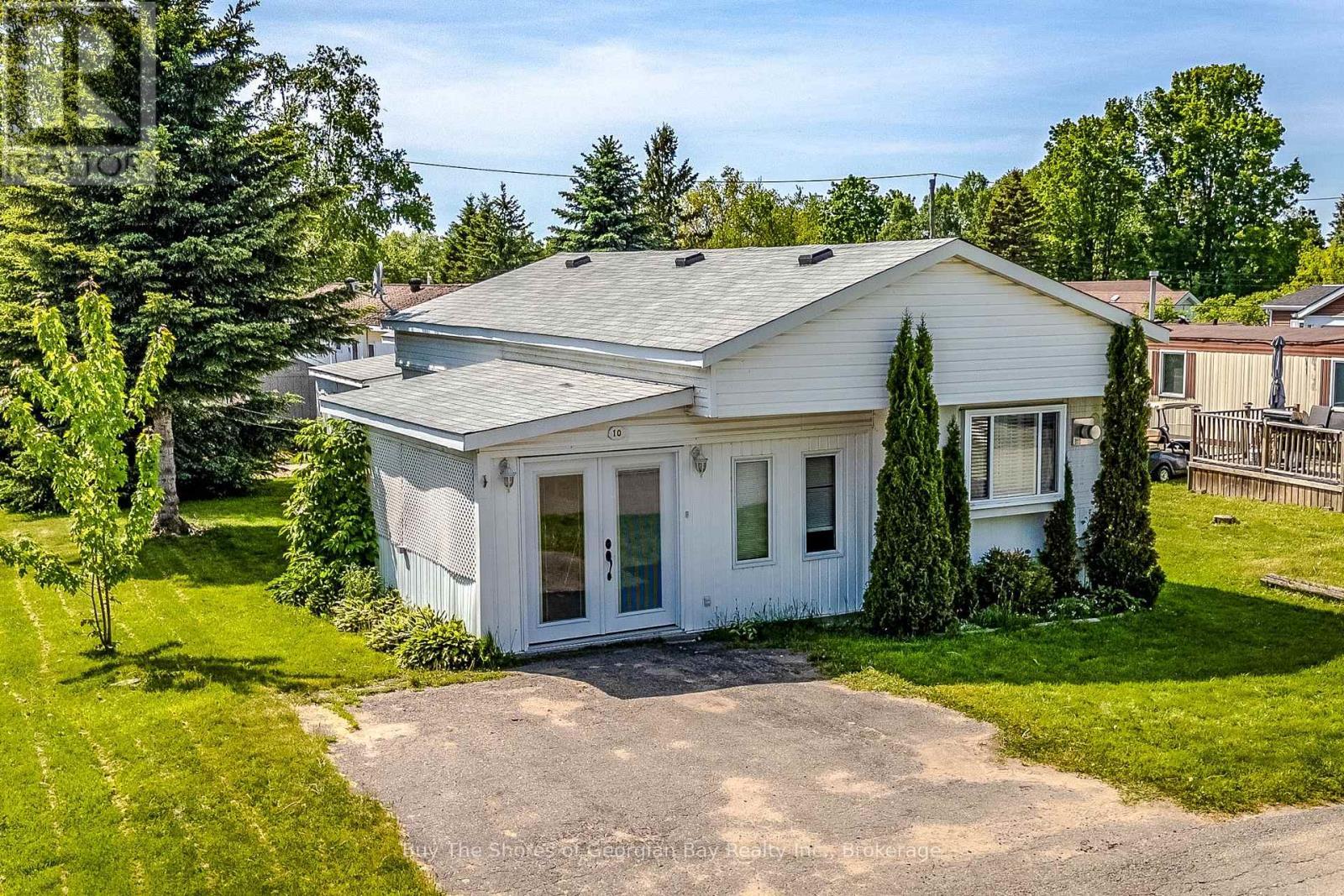 10 Maple Lane, Midland, ON - Outdoor