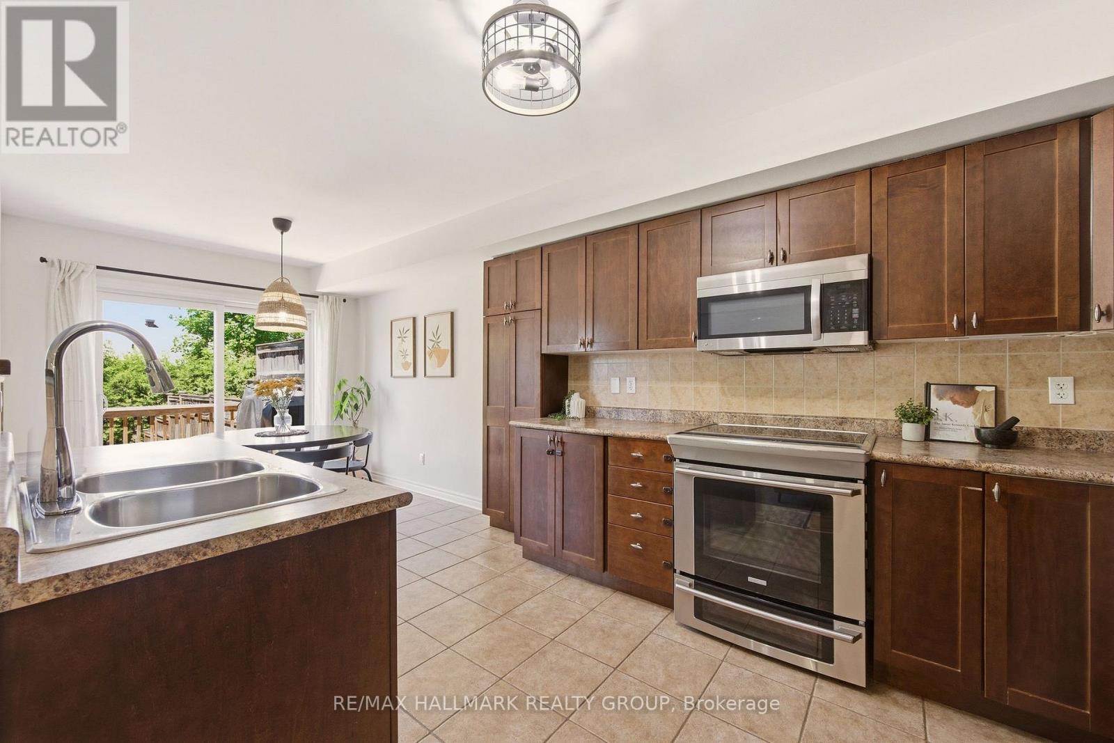 154 Talltree Crescent, Ottawa, ON