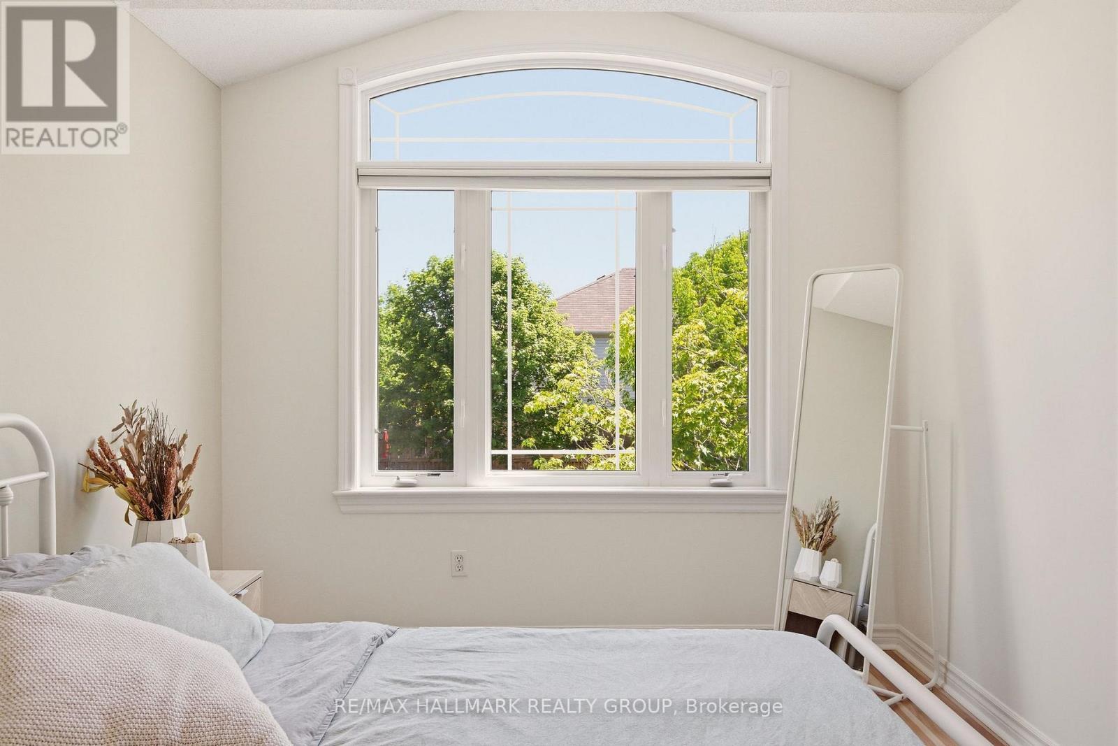 154 Talltree Crescent, Ottawa, ON