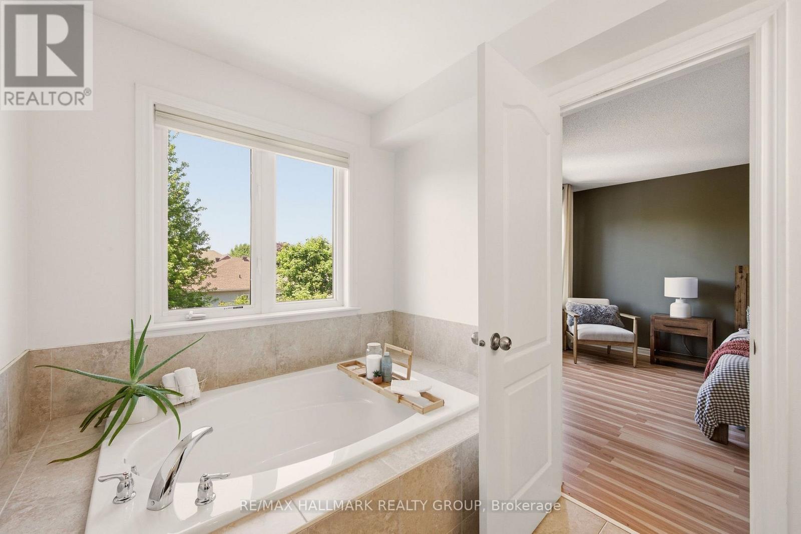 154 Talltree Crescent, Ottawa, ON