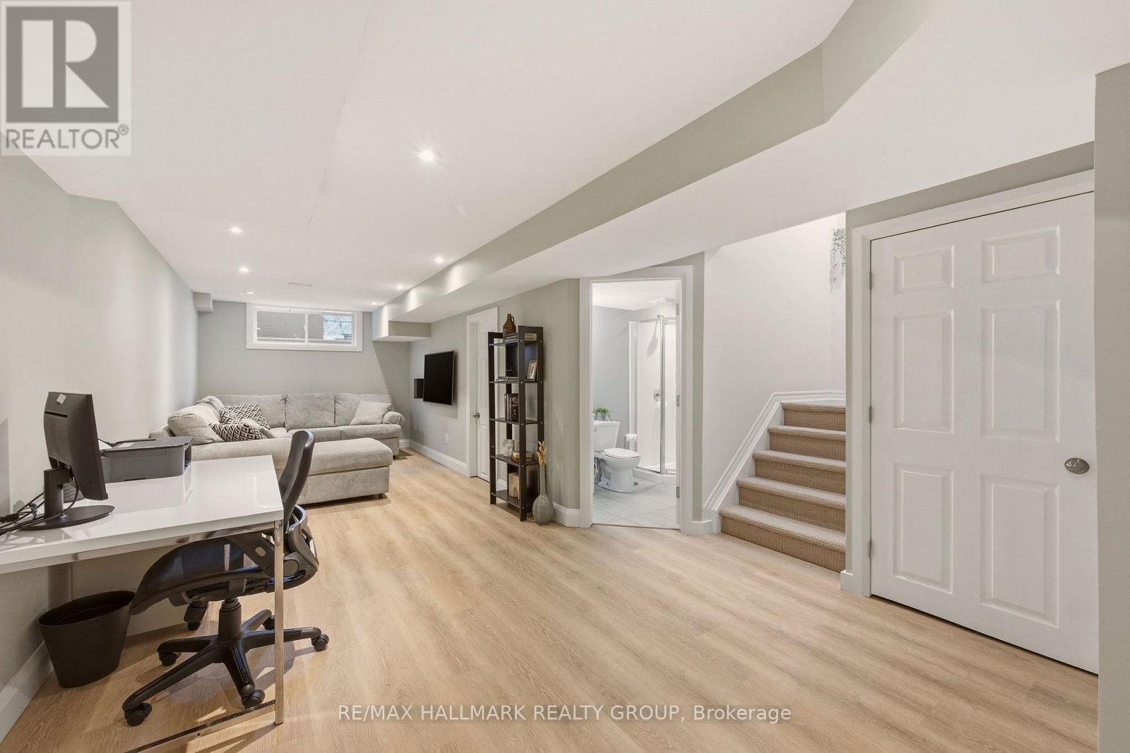 154 Talltree Crescent, Ottawa, ON