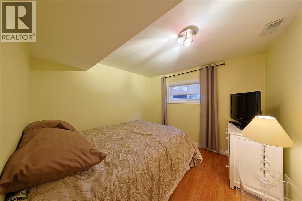 22 Turner Drive, Sarnia, ON - Indoor Photo Showing Bedroom