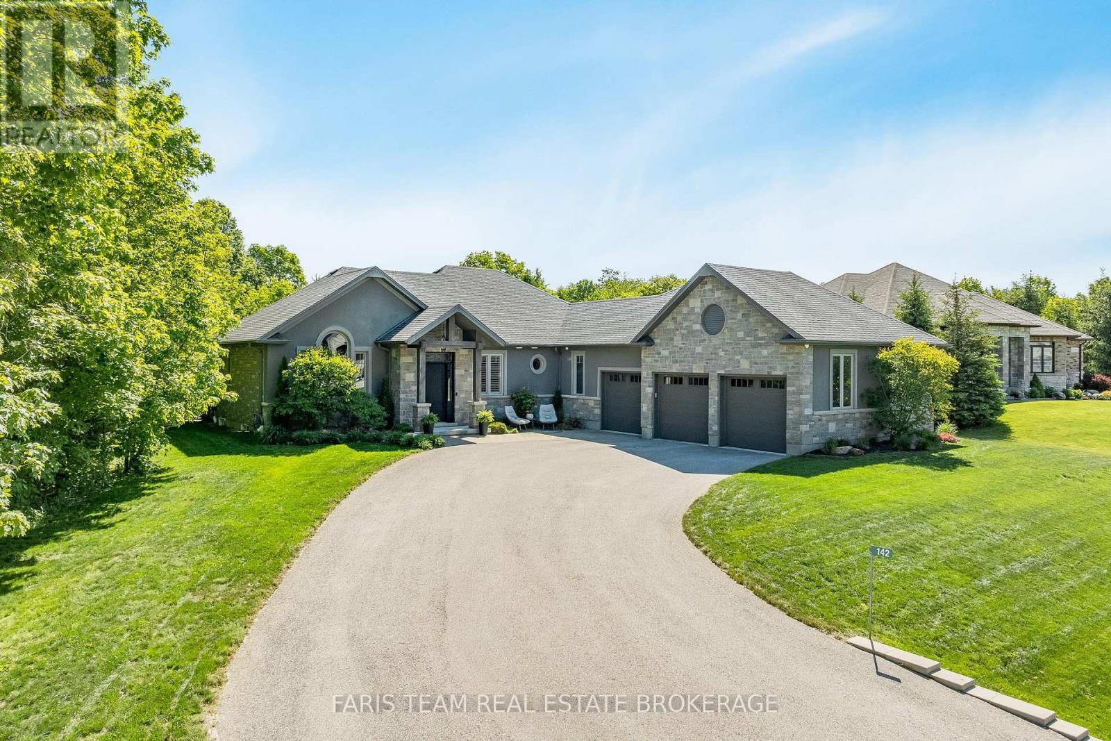 142 Mennill Drive, Springwater, ON