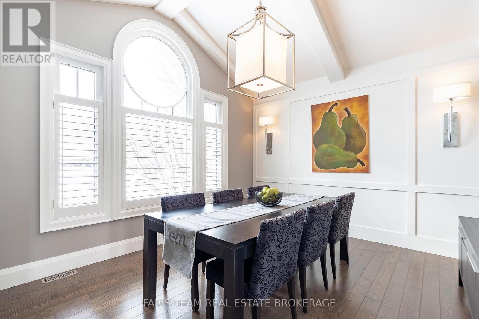 142 Mennill Drive, Springwater, ON
