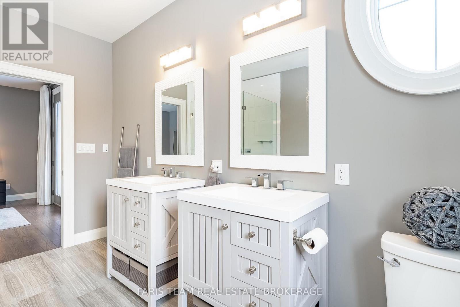 142 Mennill Drive, Springwater, ON